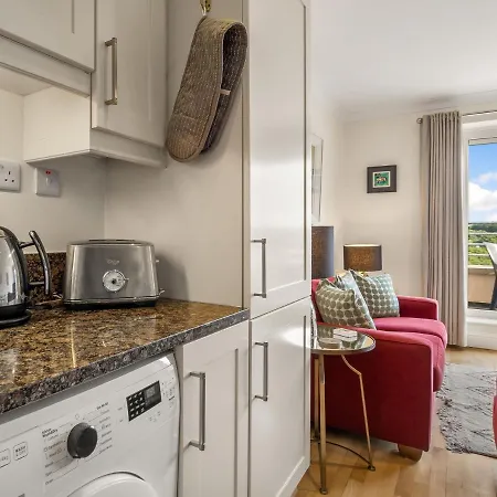 Seaview - Stunning Apartment Clifden
